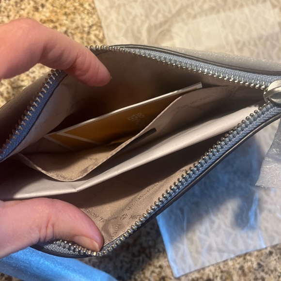 Michael Kors Light Blue Leather Pouch - Picture 4 of 4